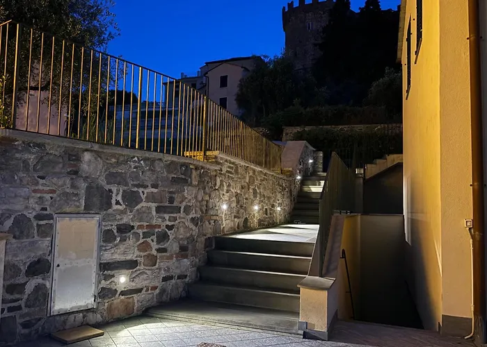 아파트 Teatrino, A 200 M Dal Mare Con Giardino In Centro, 5 Terre